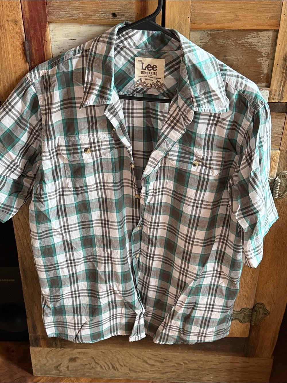 Lee Short-Sleeve Plaid Button-Down Shirt in Teal, White, and Gray